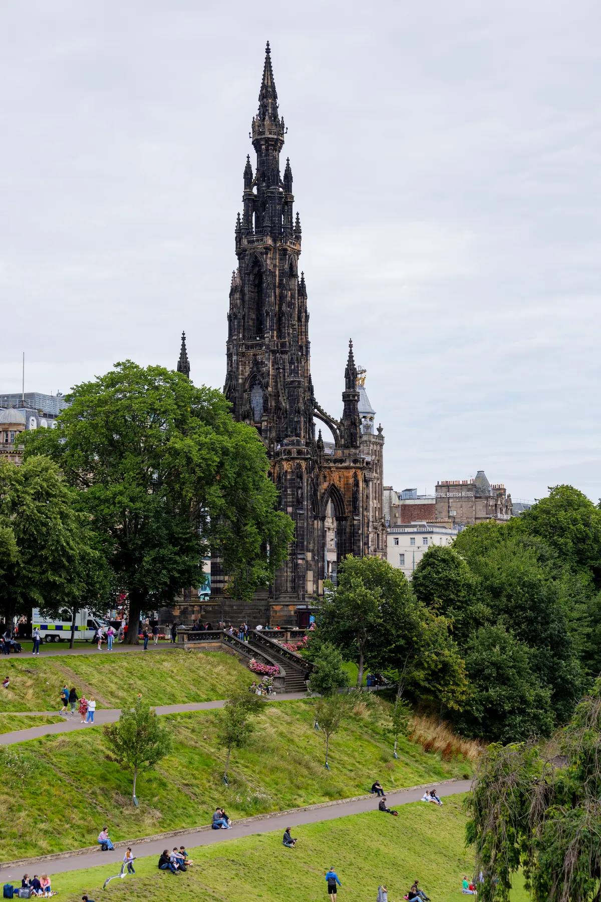 Princes Street Gardens y Scott Monument