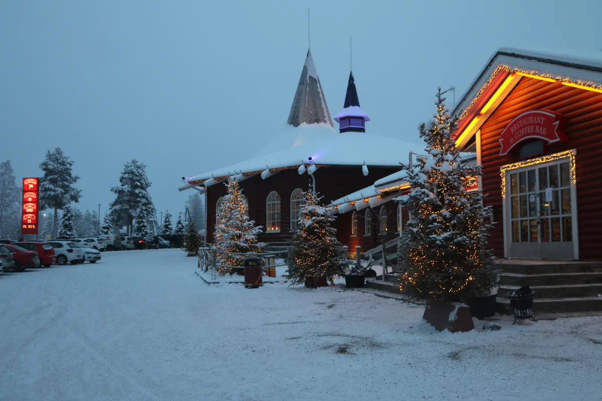 Pueblo de Papá Noel y el Círculo Polar