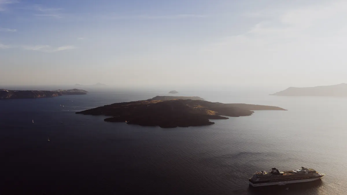 La puesta de sol desde el castillo de Oia
