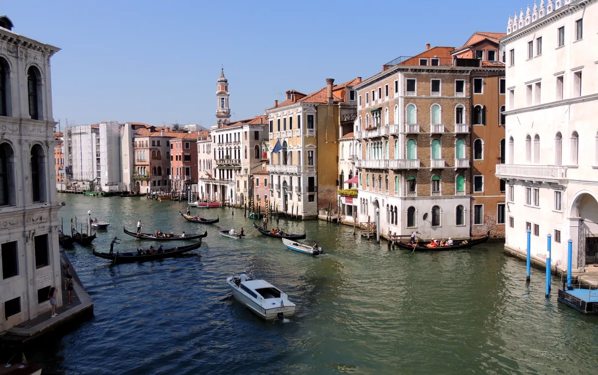El Gran Canal en vaporetto